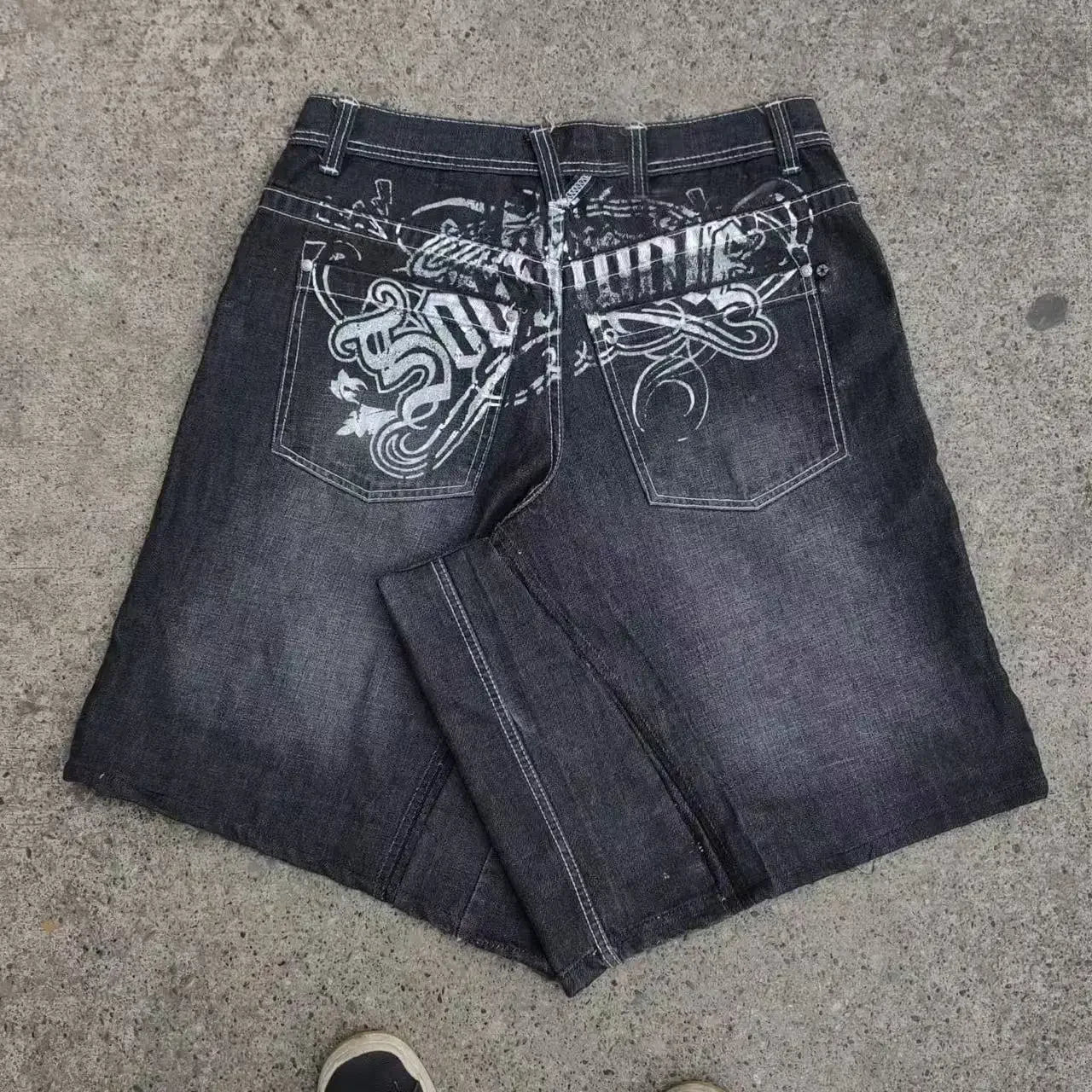 Streetwear Denim Shorts Mens Embroidery American Hip Hop Printed Loose Shorts Gothic Retro Harajuku Fashion Y2K New Shorts