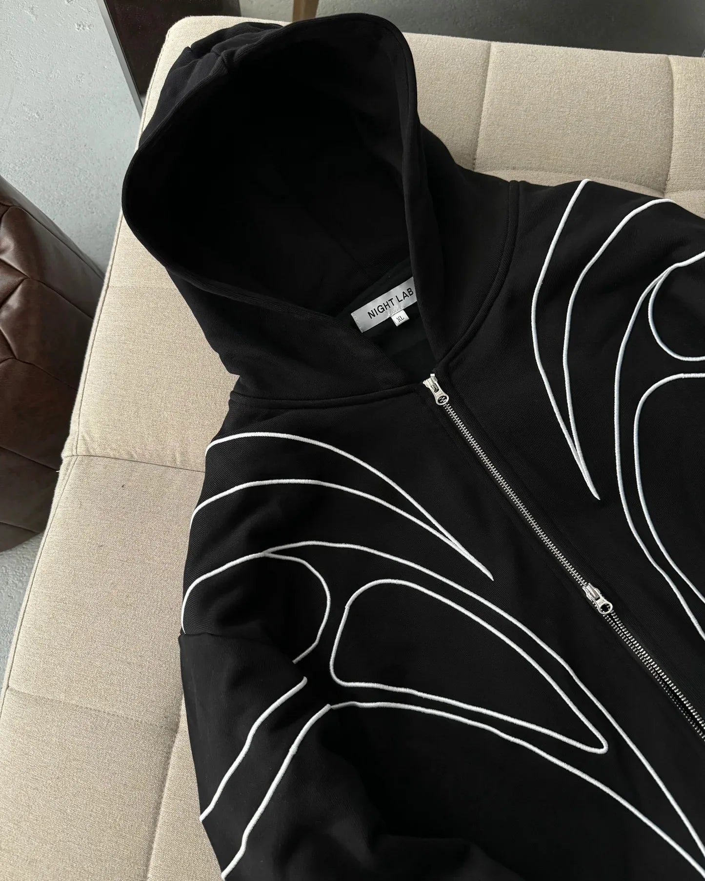 2026 American Style Oversized Embroidered Hoodie Mens Womens Street Hip Hop Unique Double Zipper Design Casual Sweatshirt